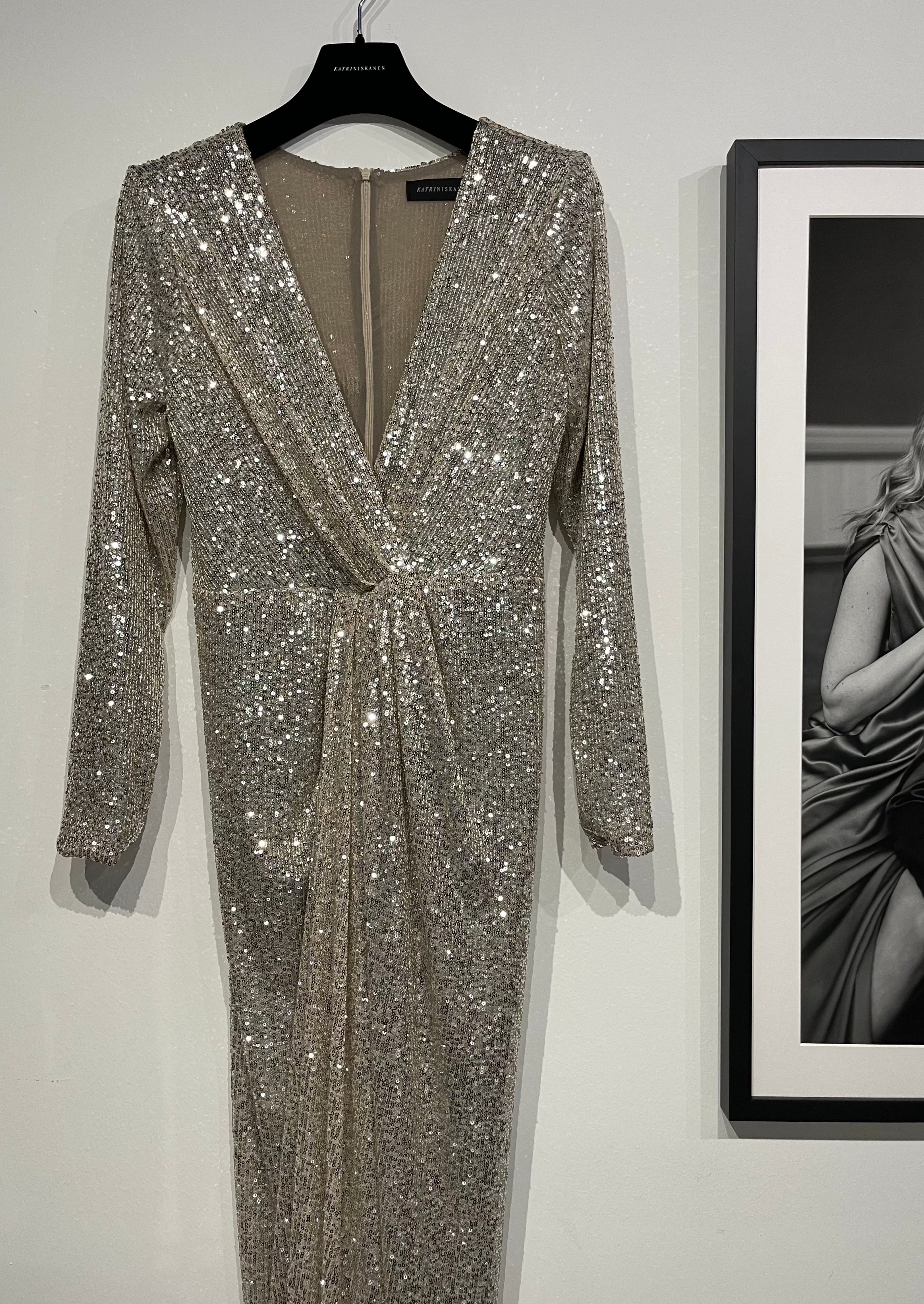 LANA PAILLETTE GOWN, Silver