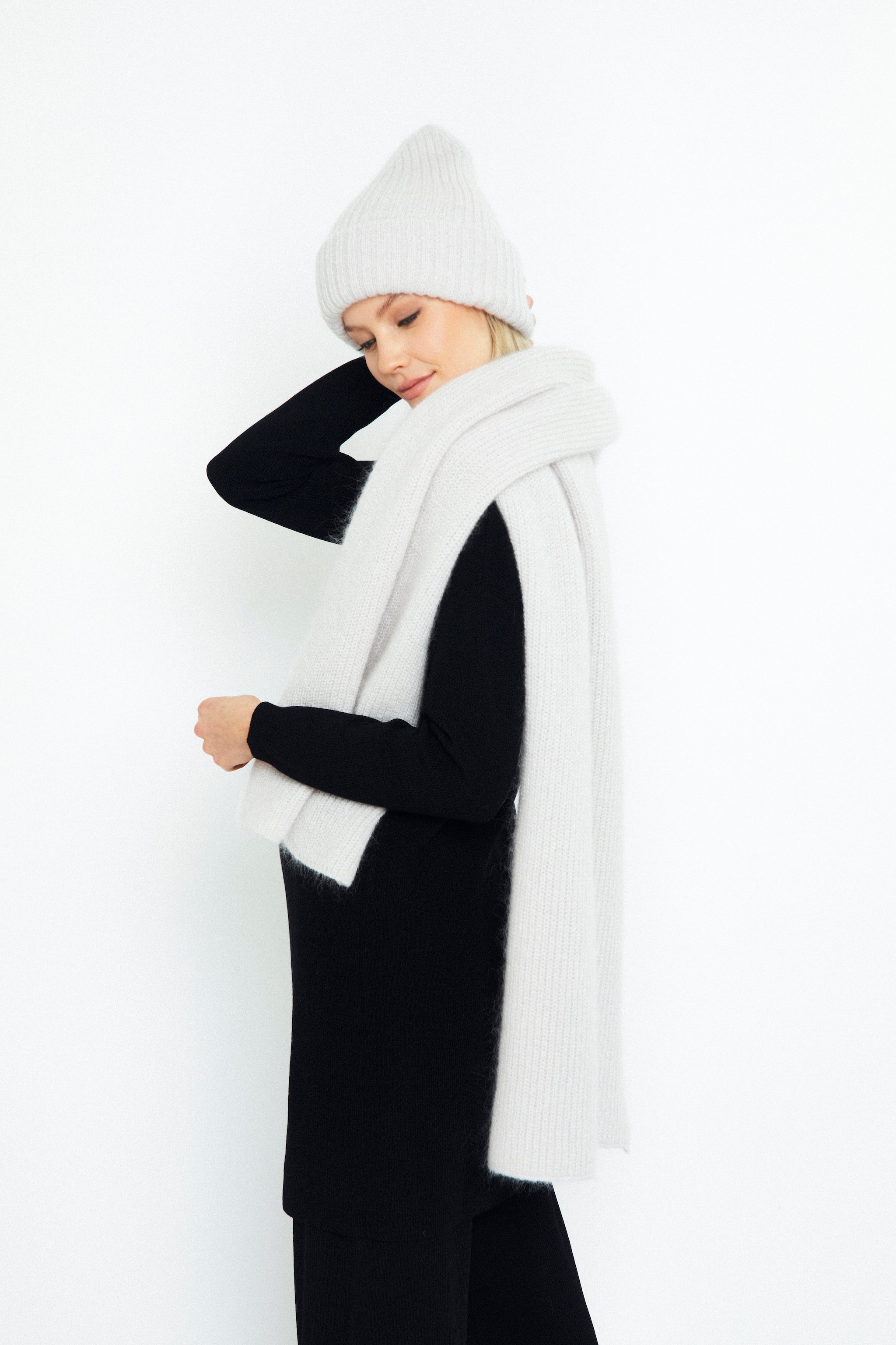 SOFI MOHAIR BEANIE, BONE