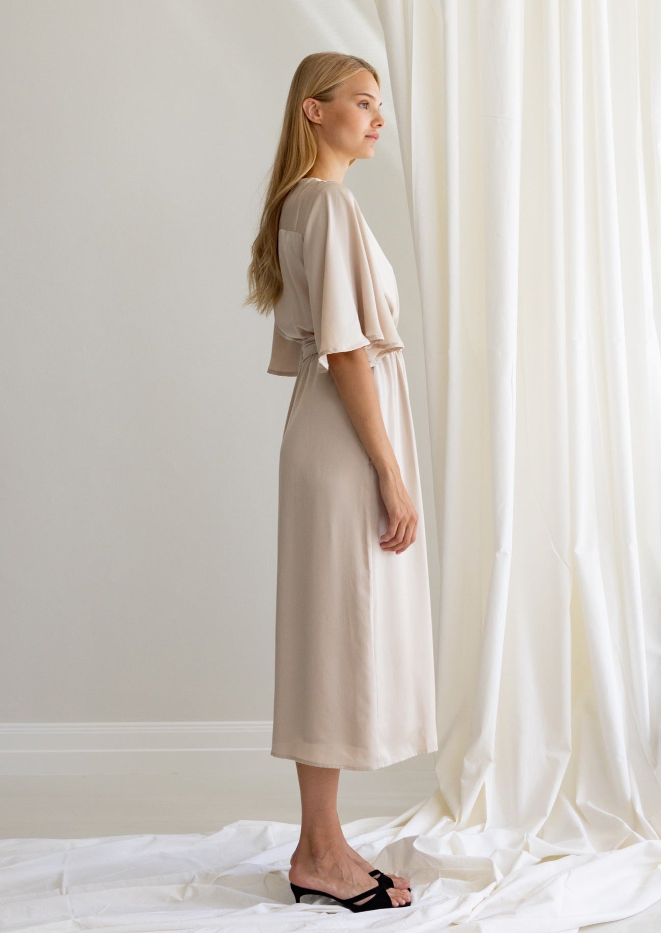 INGA SATIN MIDI DRESS, SAND