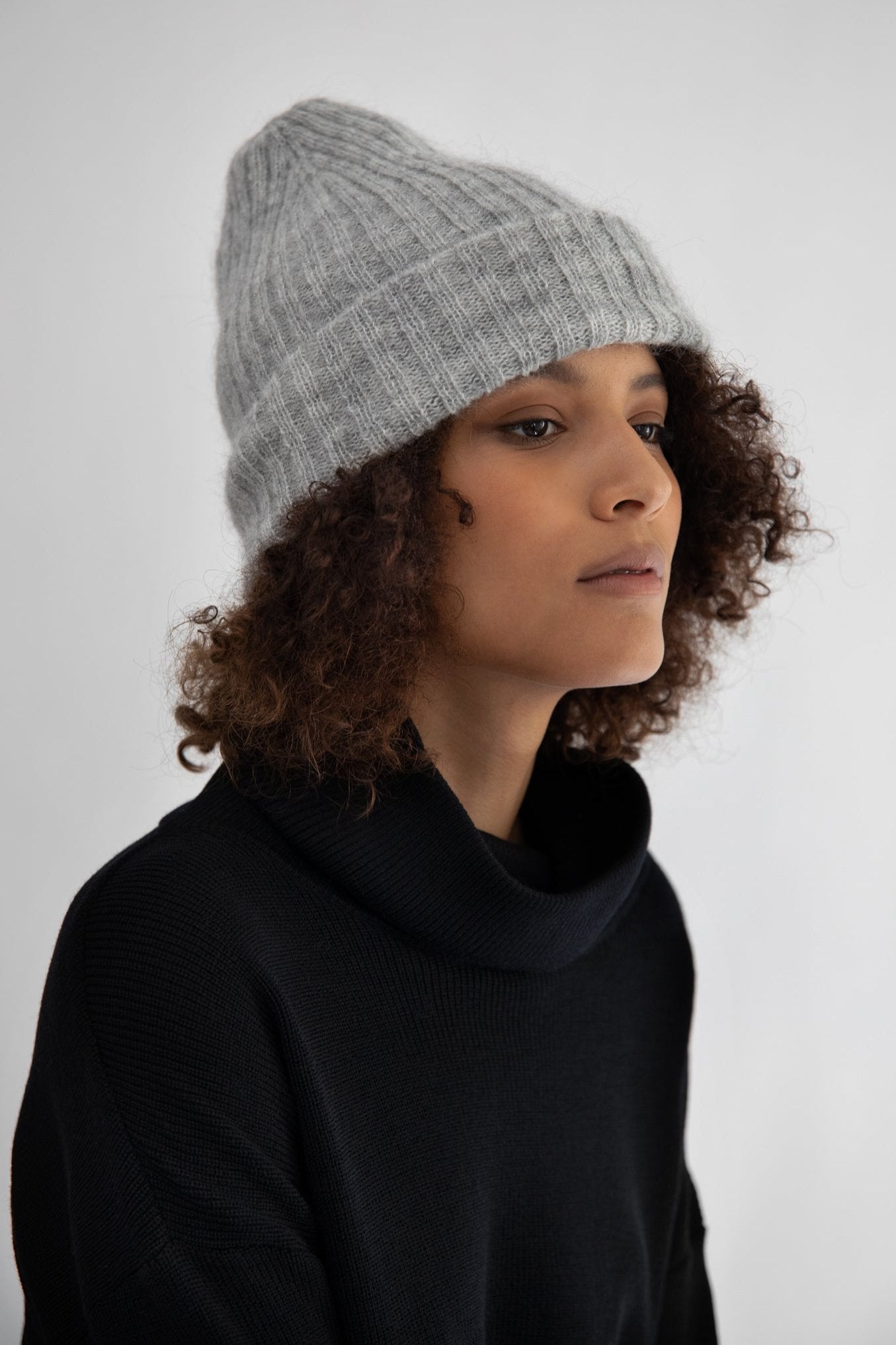 SOFI MOHAIR BEANIE, Grey Melange